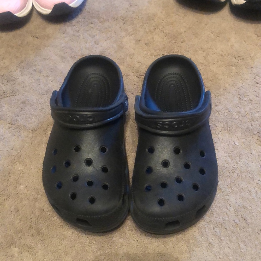 CROCS